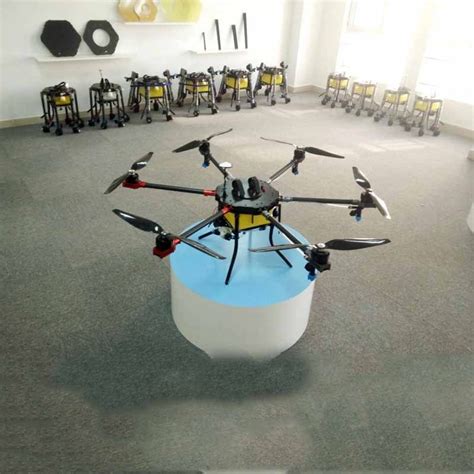 dron fumigador  capacidad   litros de liquido  aplicar