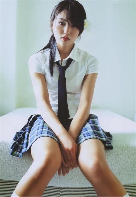 Sexy schoolgirl pictures