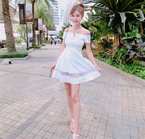 taiwanese flight attendant goes viral for her once in a thousand years beauty