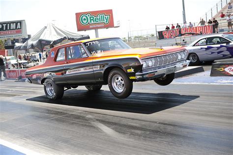 mopars    muscle cars   strip drag racing photo gallery hot rod network