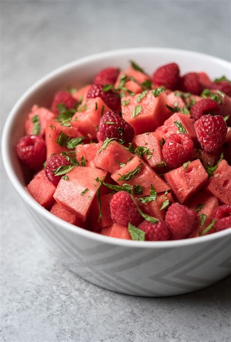 easy  refreshing watermelon mint salad  life    dish