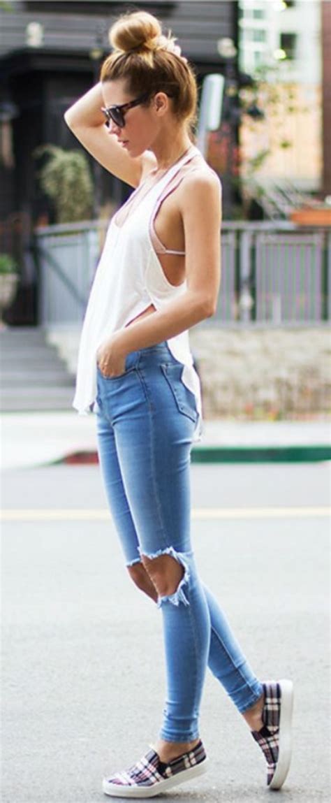 30 ripped jeans outfit that ll make you want to wear every day