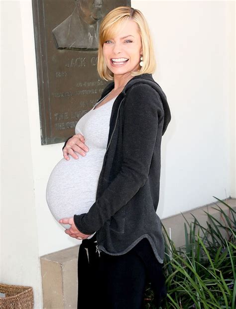 pregnant jaime pressly on expecting twins feeling eight limbs moving