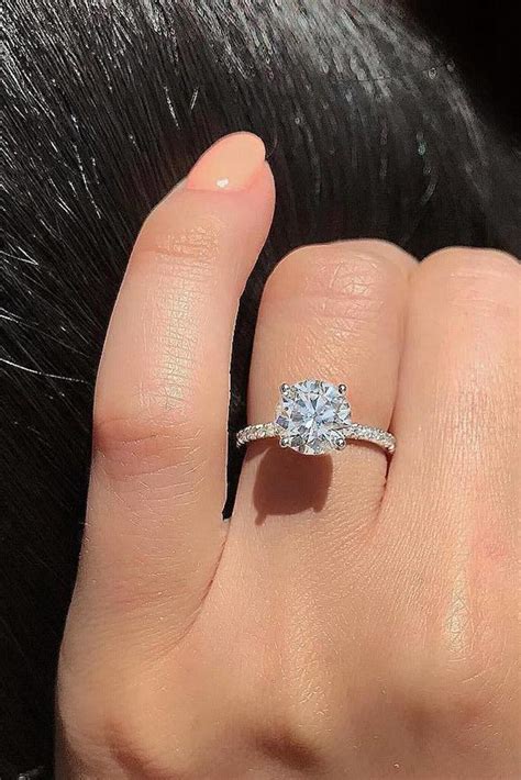 27 Simple Engagement Rings For Girls Who Love Classic Style