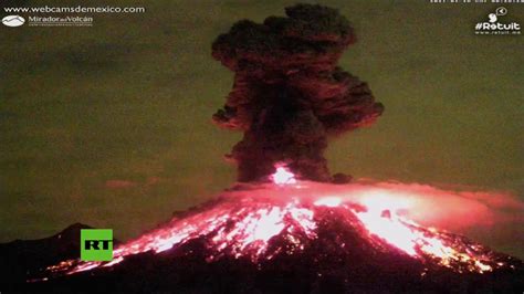 espectacular video así explota el volcán de colima en méxico antes de expulsar lava youtube