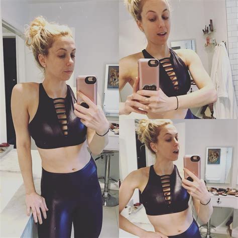 Iliza Shlesinger Naked And Sexy Bikini From Instagram
