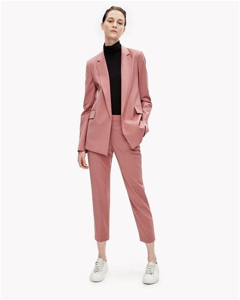 why the pantsuit is a fall 2016 fashion trend you re going to want to