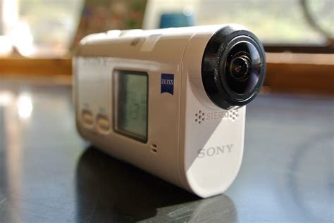 sony fdr xvr  action cam   view remote review singletracks mountain bike news