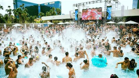where s the party eight top pools and dayclubs in las vegas page 8