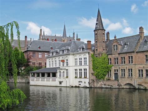 tourist attractions  bruges belgium brugge belgium
