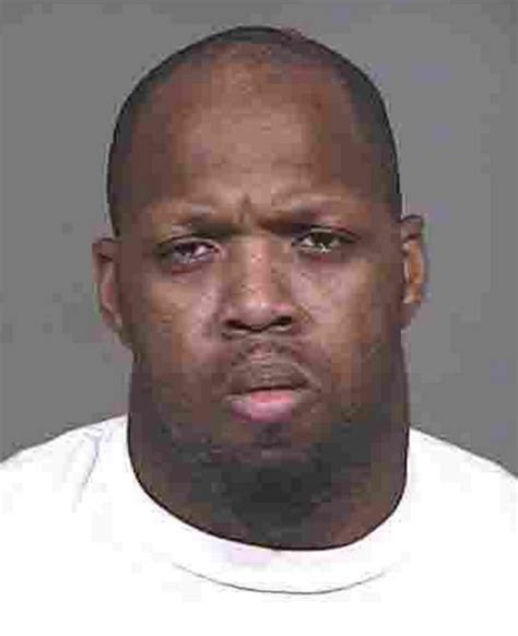 Mugshot Terrell Suggs Arrested For Suspended License