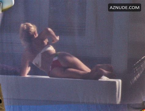 Shakira Nude Aznude