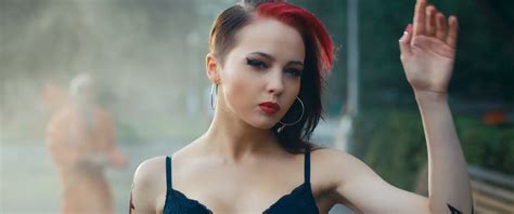 Nude Video Celebs Yuliya Khlynina Sexy Tolko Ne Oni 2018