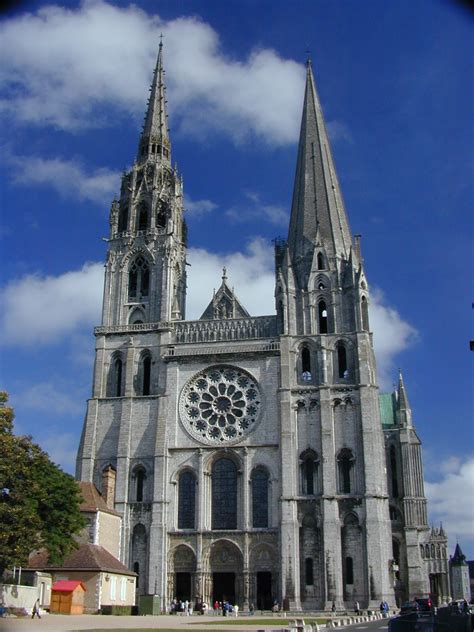 chartres cathedral historical facts  pictures  history hub