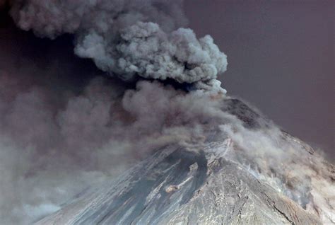 thousands evacuated  guatemalas fuego volcano erupts