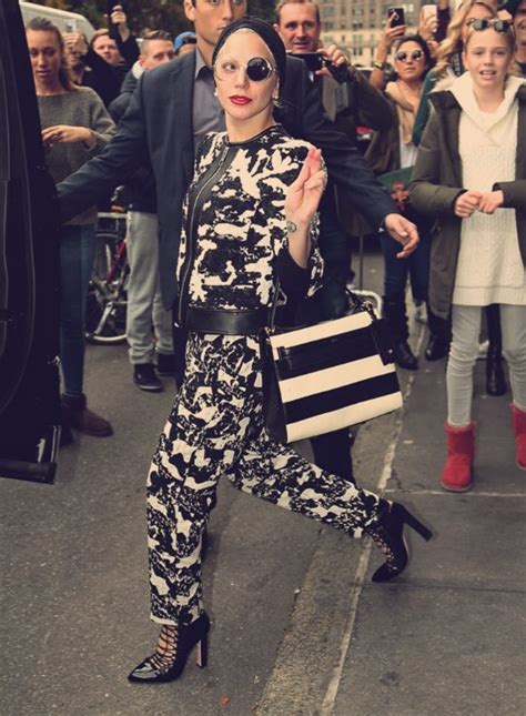 Lady Gaga Style Fashion Pictures Of Lady Gaga