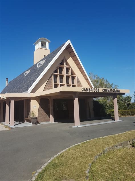 cambridge crematorium chapel   city east london