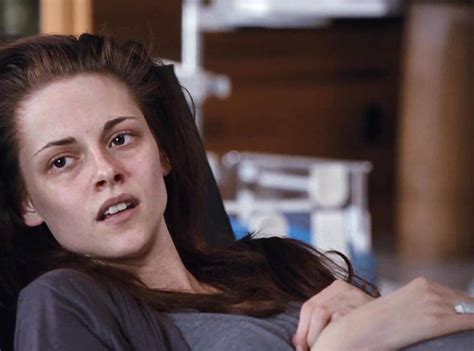 26 Bella Gives Birth Breaking Dawn Part 1 From 28 Best