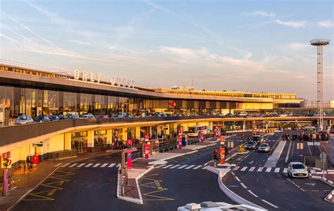 aeroport dorly acces parkings  logements  proximite de laeroport