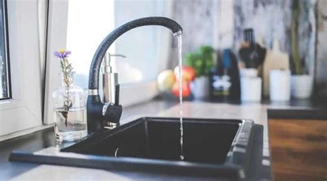 practical tips  choose   kitchen sink