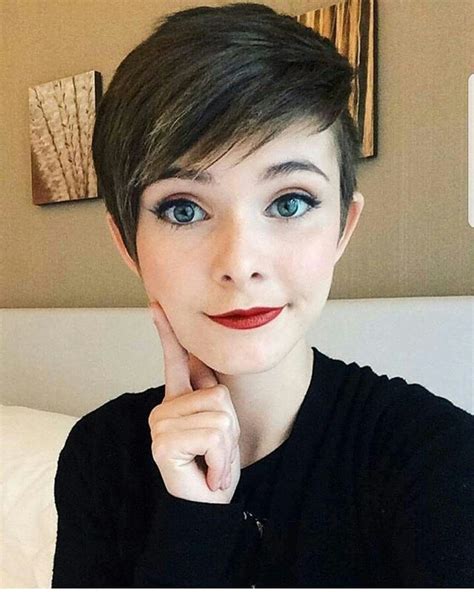 This Girl Is So Adorable Pixie Haircut For Round Faces Round Face