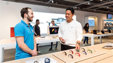 kom kijken coolblue apple shop als eerste ter wereld naar rotterdam