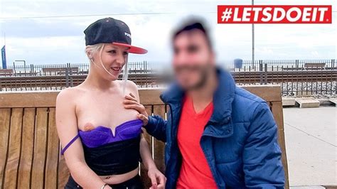 las folladoras letsdoeit spanish pornstar picks up and fucks an amateur