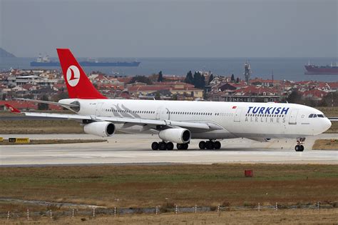 tiket turkish airlines penerbangan berkelas  favorit  tujuan eropa jalan jalan