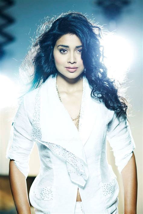 A Complete Photo Gallery Indian Actress No Watermark Shriya Latest