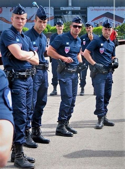Épinglé Par Frank Sur French Cops Hommes En Uniforme