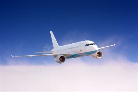 vliegtuig  de lucht stock foto afbeelding bestaande uit perfect