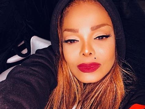janet jackson pays tribute to her father during essence festival performance hiphopdx