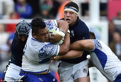 census johnston jokes halloween has come early after toulouse and samoa prop shows off