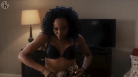 naked erica ash in scary movie 5
