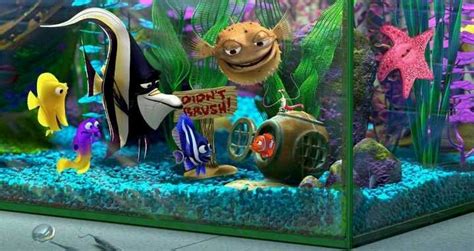 pin  anna maria mcqueen perez  cartoon characters finding nemo fish tank finding nemo