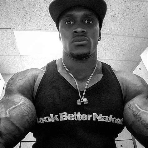 huge black man muscle and big cock black muscle pictures