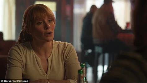 New Trailer For Jurassic World Fallen Kingdom Unveiled Daily Mail Online