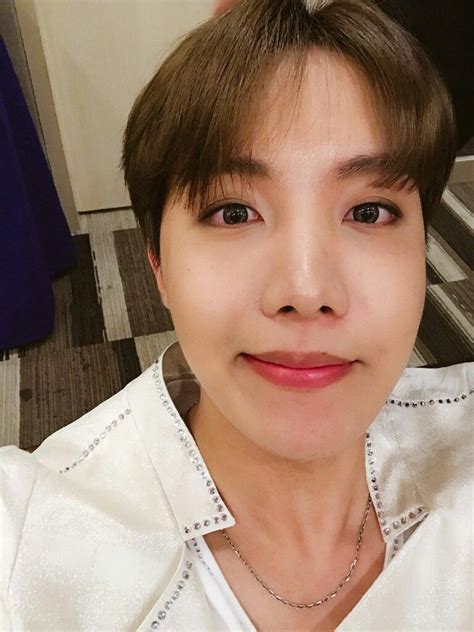 Bts Jung Hoseok 쌀라맛~~👋😙🐶 Bts Gwangju Cảm Hứng