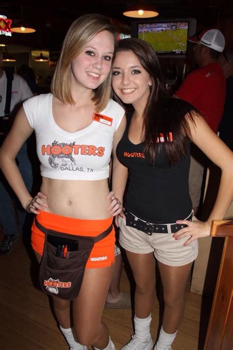 Pin On Hooters Girl