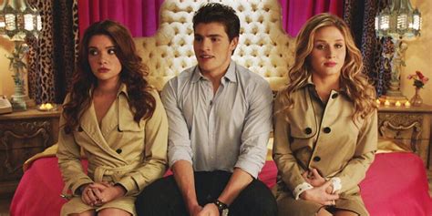 faking it episode 106 recap i promise this threesome won t be weird at all autostraddle page 3