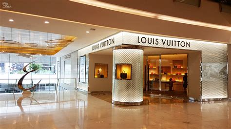 top  luxury shopping malls  shop  bangkok thailand
