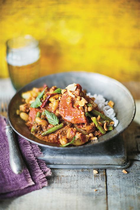 Peach Massaman Curry This Awesome Vegetarian Take On A Traditional