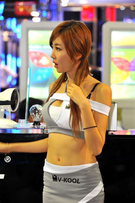 Asian Beauty Hot Promotional Models In Seoul South Korea