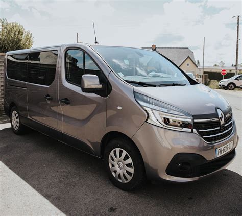 reservation renault trafic combi  places