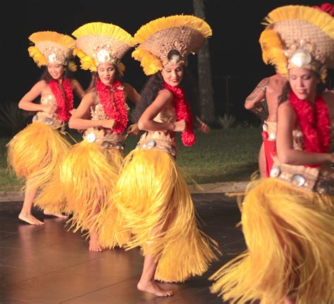 difference   hula  tahitian dance tahiti dance