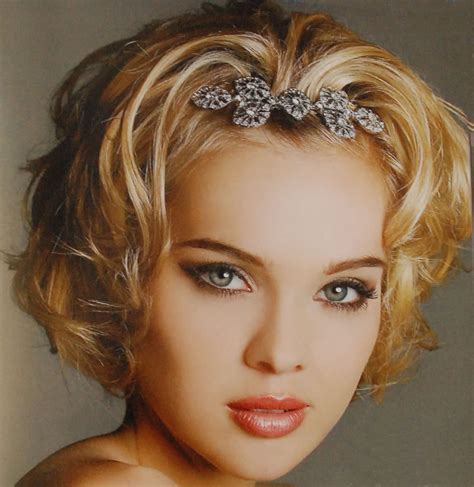 Attractive Prom Hairstyles For Medium Hair