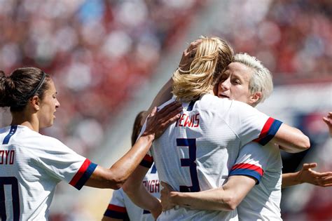 megan rapinoe world cup star has uneasy relationship with redding