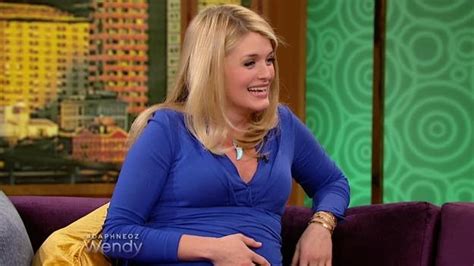 Bellyitch The Chew S Daphne Oz Dishes To Wendy Williams