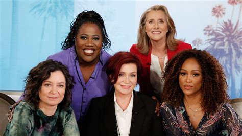 Who Should Take Sara Gilbert S Seat On The Talk Tv