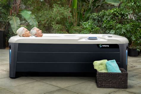 choosing  hot spring spa luxury bath  spa